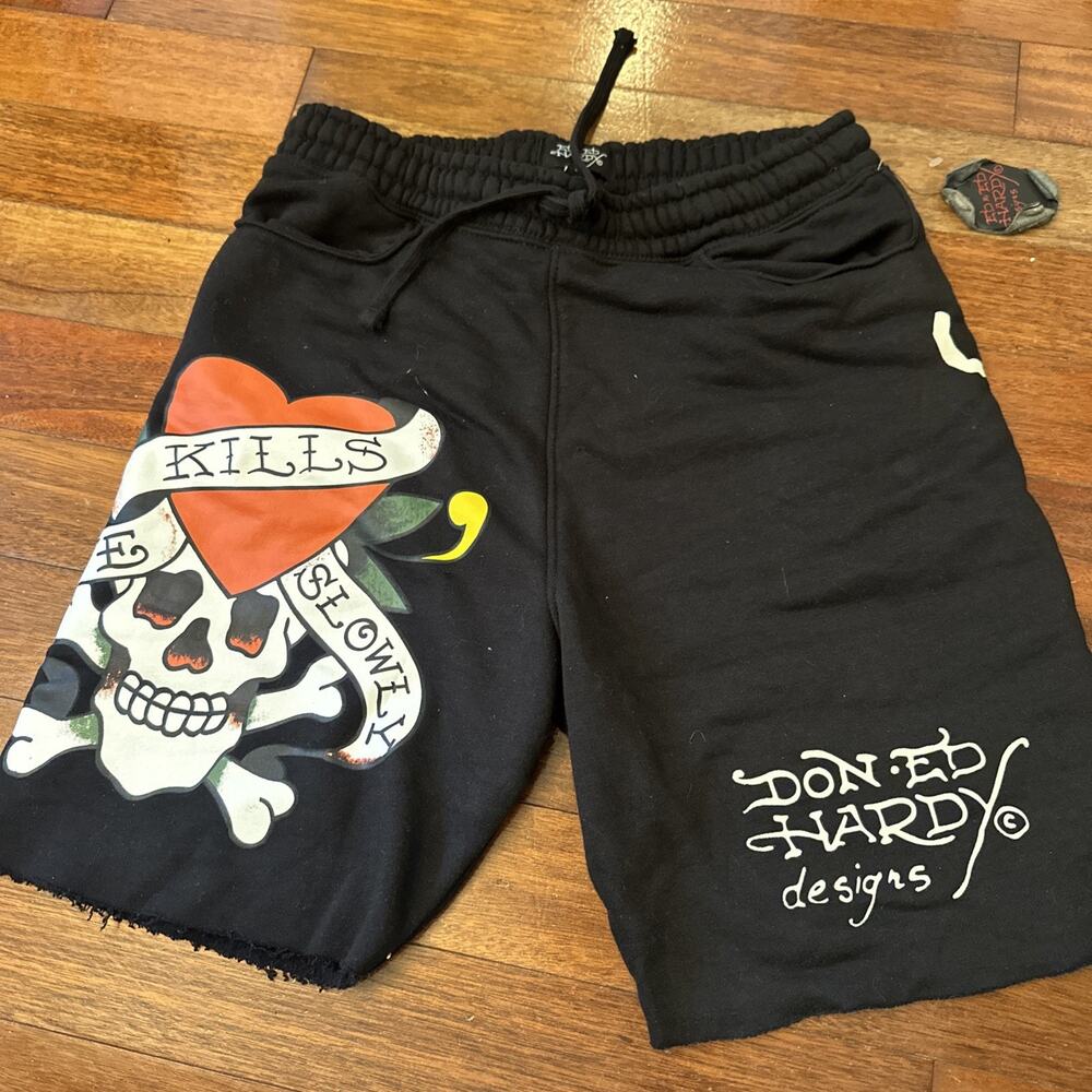 Ed Hardy Skull Heart Graphic Shorts Black Men’s Size Small